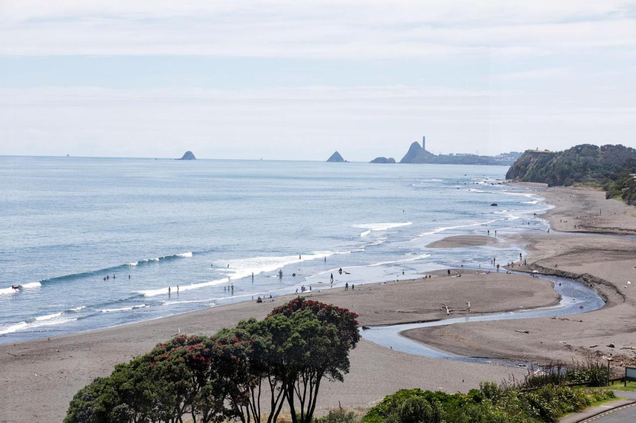 Oakura Beach Front Apartments Exterior photo
