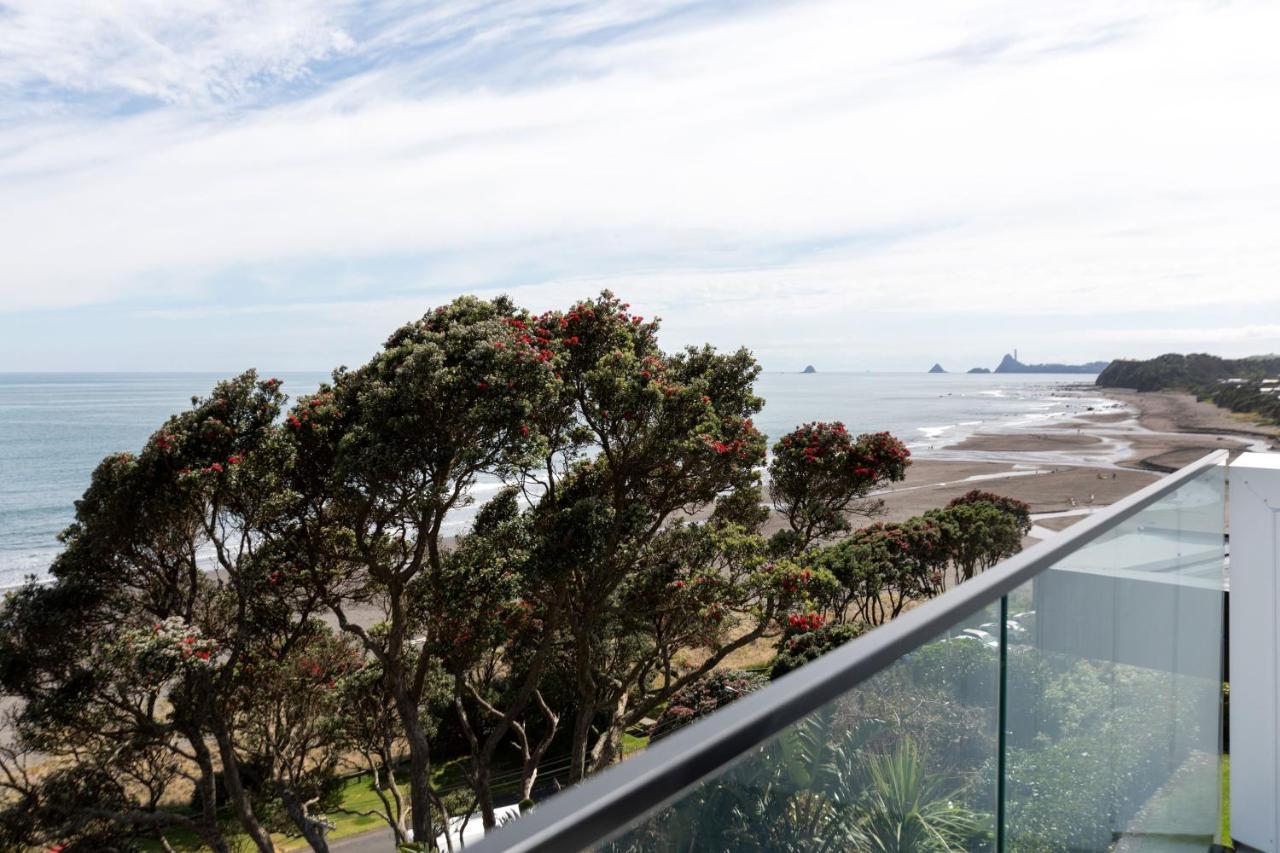 Oakura Beach Front Apartments Exterior photo