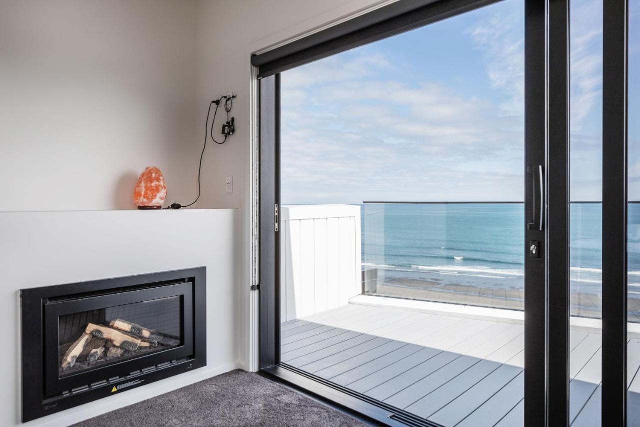 Oakura Beach Front Apartments Exterior photo